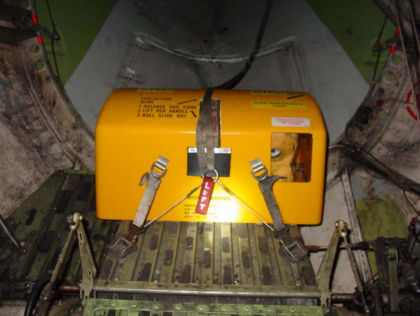 Photo 2. Exemplar MD-80 tailcone slide pack properly rigged and installed on catwalk