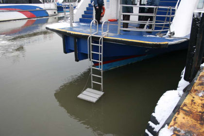 6. Photograph of a ridged ladder like that used by the crew of NY WW Thomas Jefferson to rescue the occupants on board US Airways flight 1549.