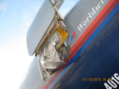 3. View of the 1R evacuation slide looking upwards. Note: The slide aspirator has fallen from the slide pack.