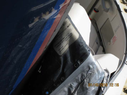5. Close up view of the 1R evacuation slide. Note: The inflation cable is not extended.