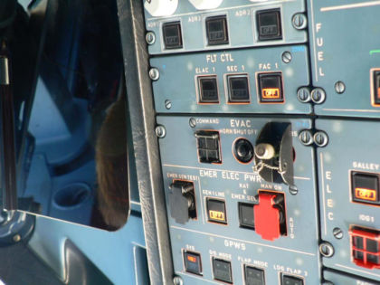 Airworthiness Factual Report of Group Chairman (with 17 Embedded Photos) — page 73 of 212 (2 of 2)