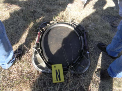 Photograph 14: Forward left overwing emergency exit position on-scene (Roswell, NM).