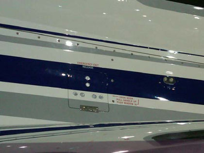 Photograph 17: Overwing exit exterior access (right)