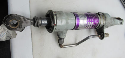 Figure 6: Nose Landing Gear Retraction Actuator (Area of Missing Grease Fitting Highlighted)
