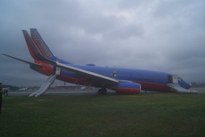 Photo 4 - Right Side View of Airplane
