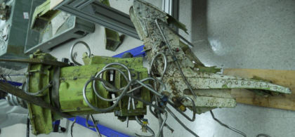 Figure 20: Actuator assembly removed from the shipping container A side view of the actuator assembly is shown in Figure 21. Figure 22 shows a view of the upper end of the actuator assembly, as installed on the airplane, and an end view of 