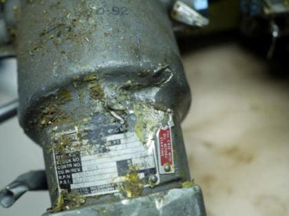 Figure 55: Left hand hydraulic motor damage