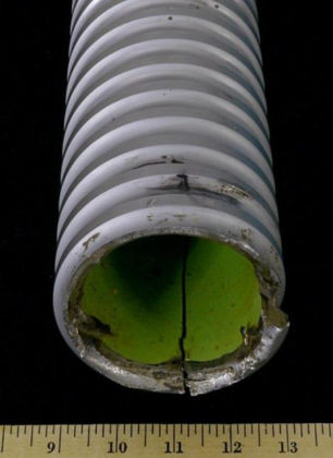 Figure 2. End on view of the fracture of the largest piece of the ballscrew.