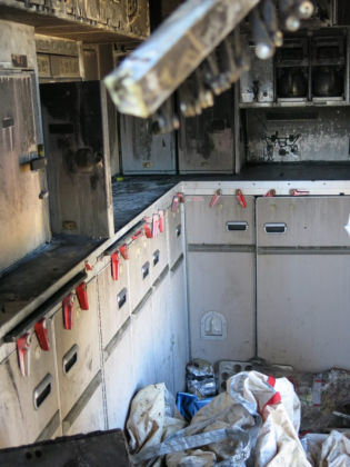 Photo 71. Forward galley at door 1R.