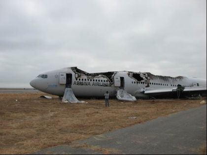 Photo 4: HL7742 fuselage viewed from the left hand side.