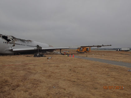 Photo 27: Left hand wing viewed looking aft..