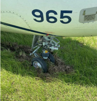 Photograph 5 – View of Nose Landing Gear (Courtesy MHIRJ)