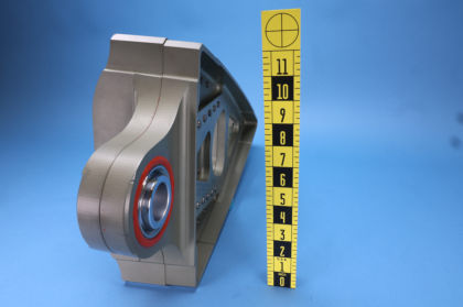 7AA - PHOTOS OF EXEMPLAR MD-11 PYLON AFT MOUNT BULKHEAD — page 9 of 11