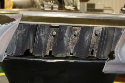 Photo 3: Close up of facture lugs Nos. 2 through 5 with arrows pointing to the