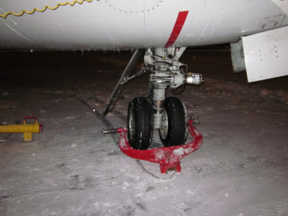 Photo 3: Nose Landing Gear