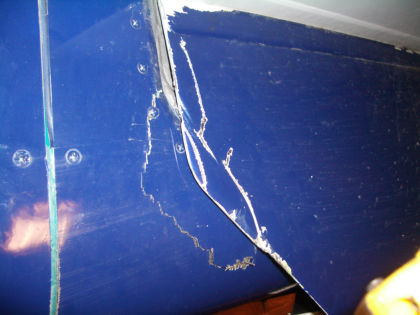 Photo 5. Overlap of Left Landing Gear Door and Fairing